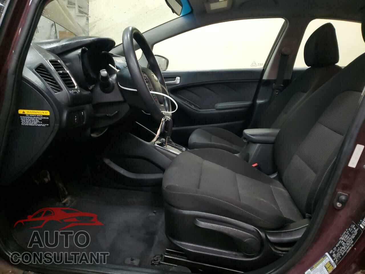 KIA FORTE 2017 - 3KPFK4A76HE141388