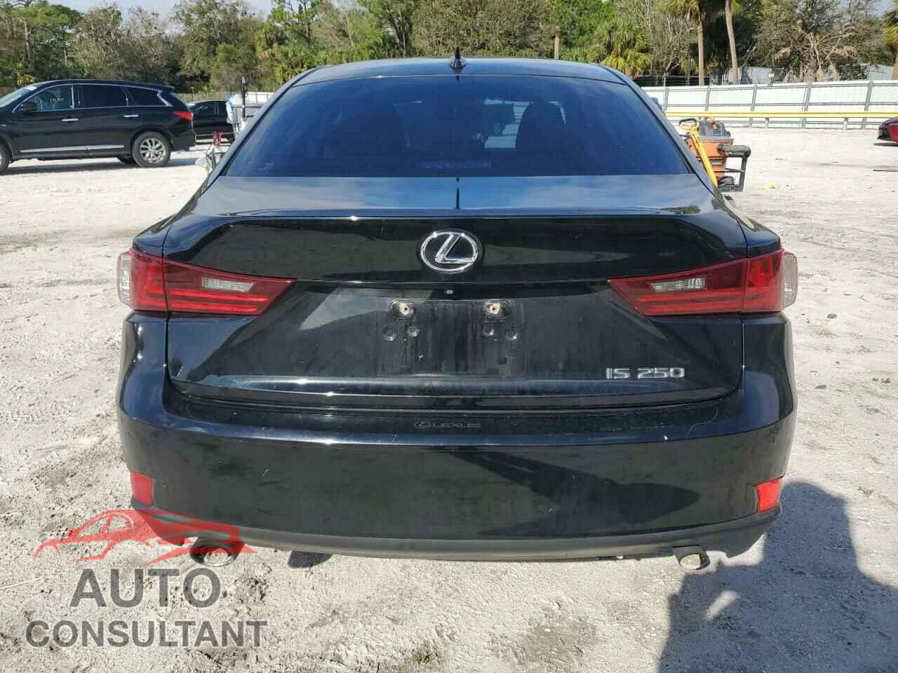 LEXUS IS 2015 - JTHBF1D24F5063735
