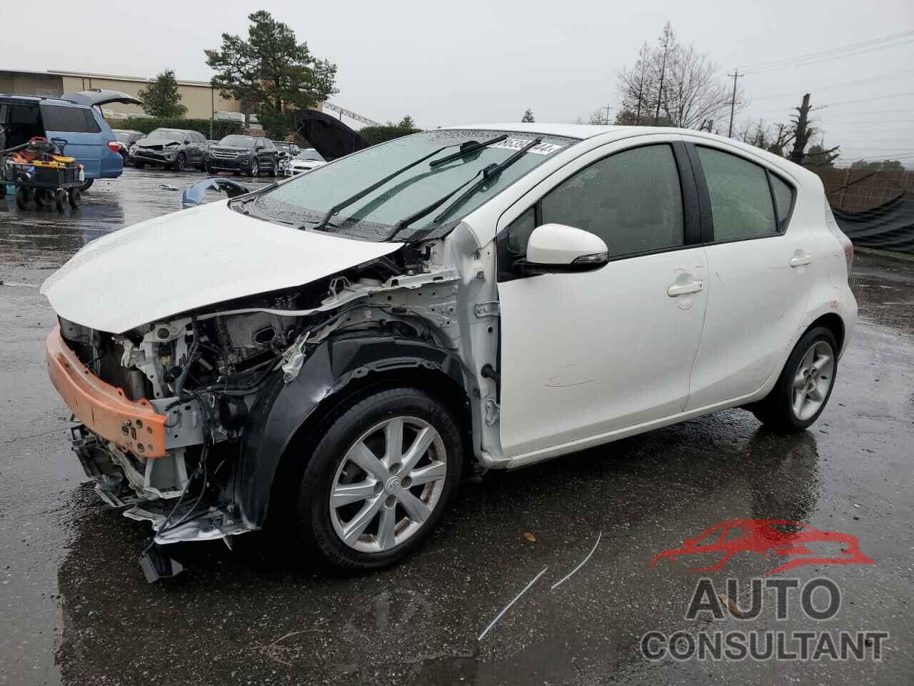TOYOTA PRIUS 2013 - JTDKDTB31D1536221