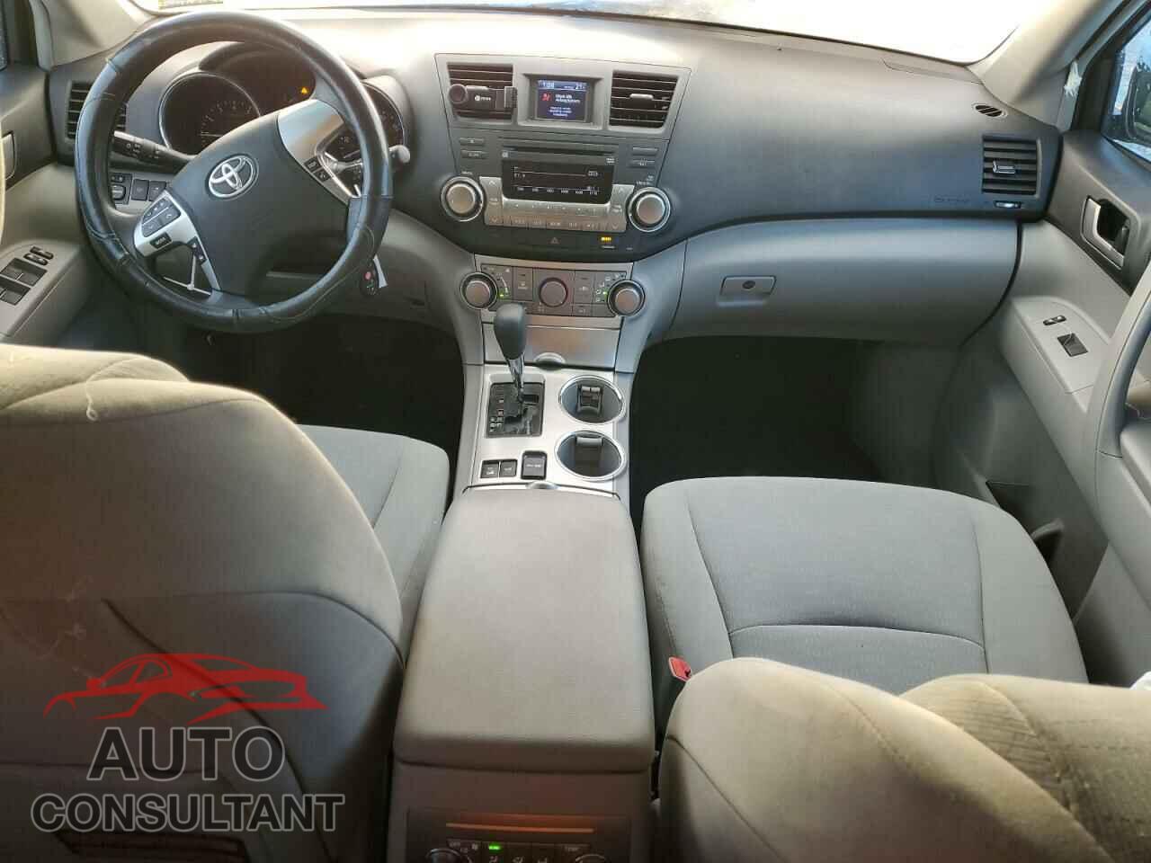 TOYOTA HIGHLANDER 2012 - 5TDBK3EH2CS153323