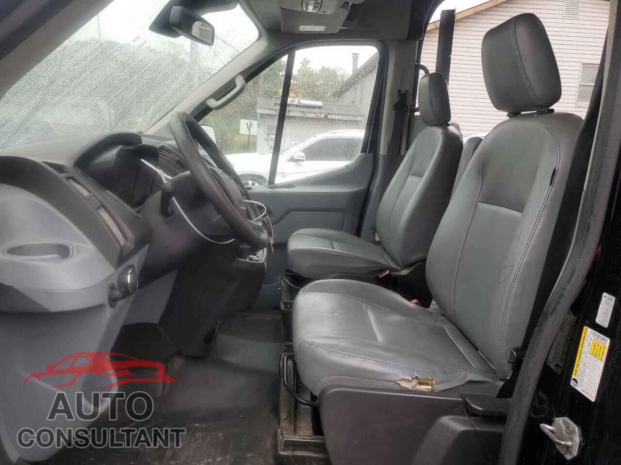 FORD TRANSIT 2019 - 1FTYR2CM7KKA15895