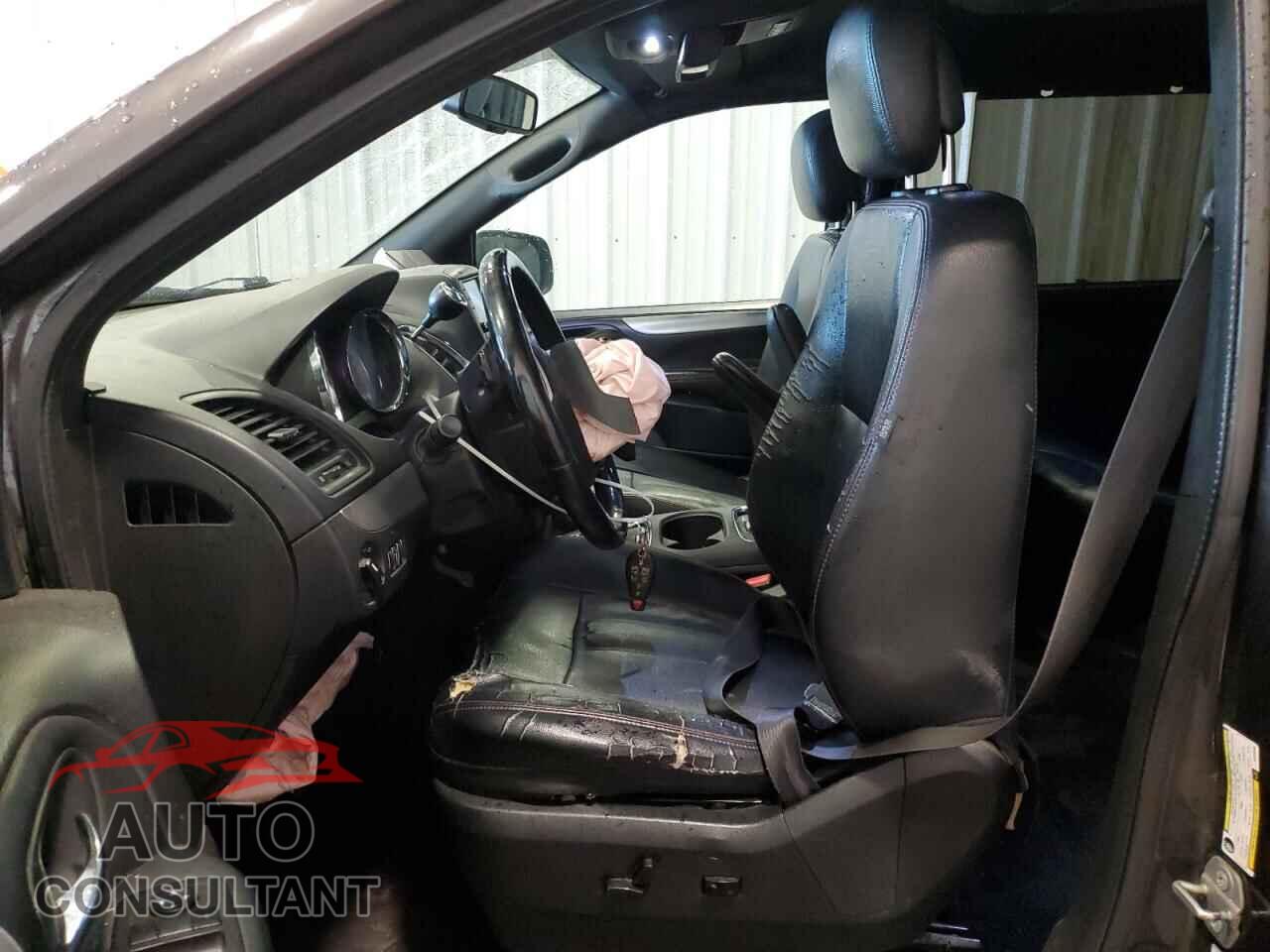 DODGE CARAVAN 2018 - 2C4RDGEG9JR200036