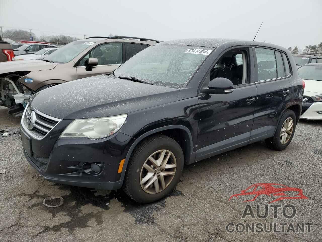 VOLKSWAGEN TIGUAN 2011 - WVGBV7AX2BW532666