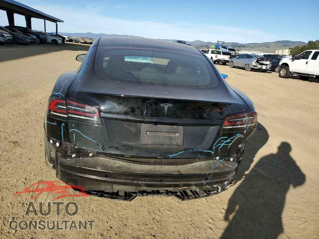 TESLA MODEL S 2022 - 5YJSA1E54NF492329