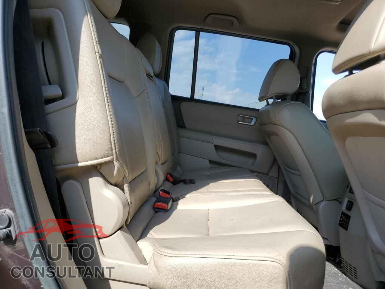 HONDA PILOT 2013 - 5FNYF4H66DB011299