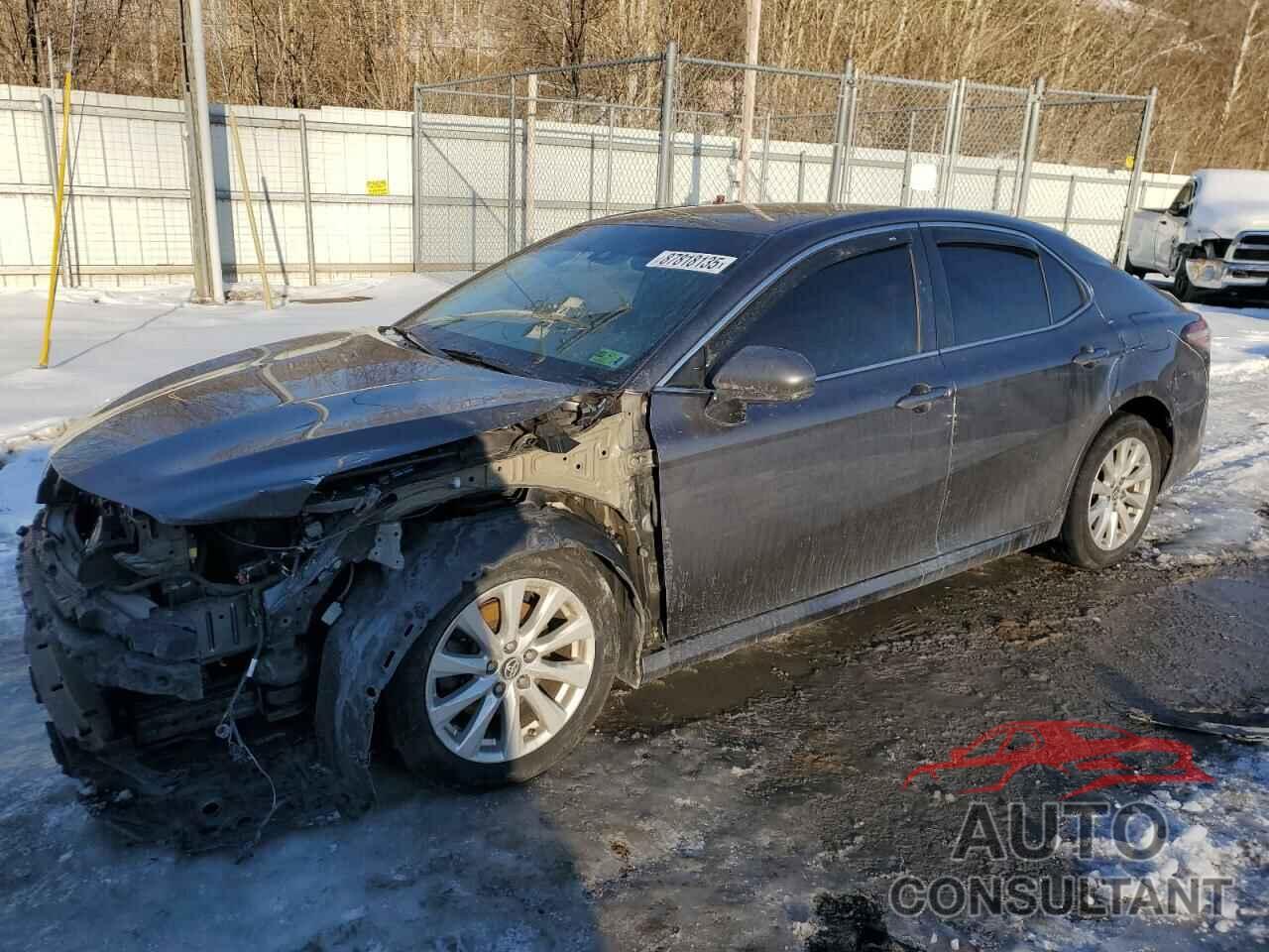 TOYOTA CAMRY 2018 - 4T1B11HK2JU045352