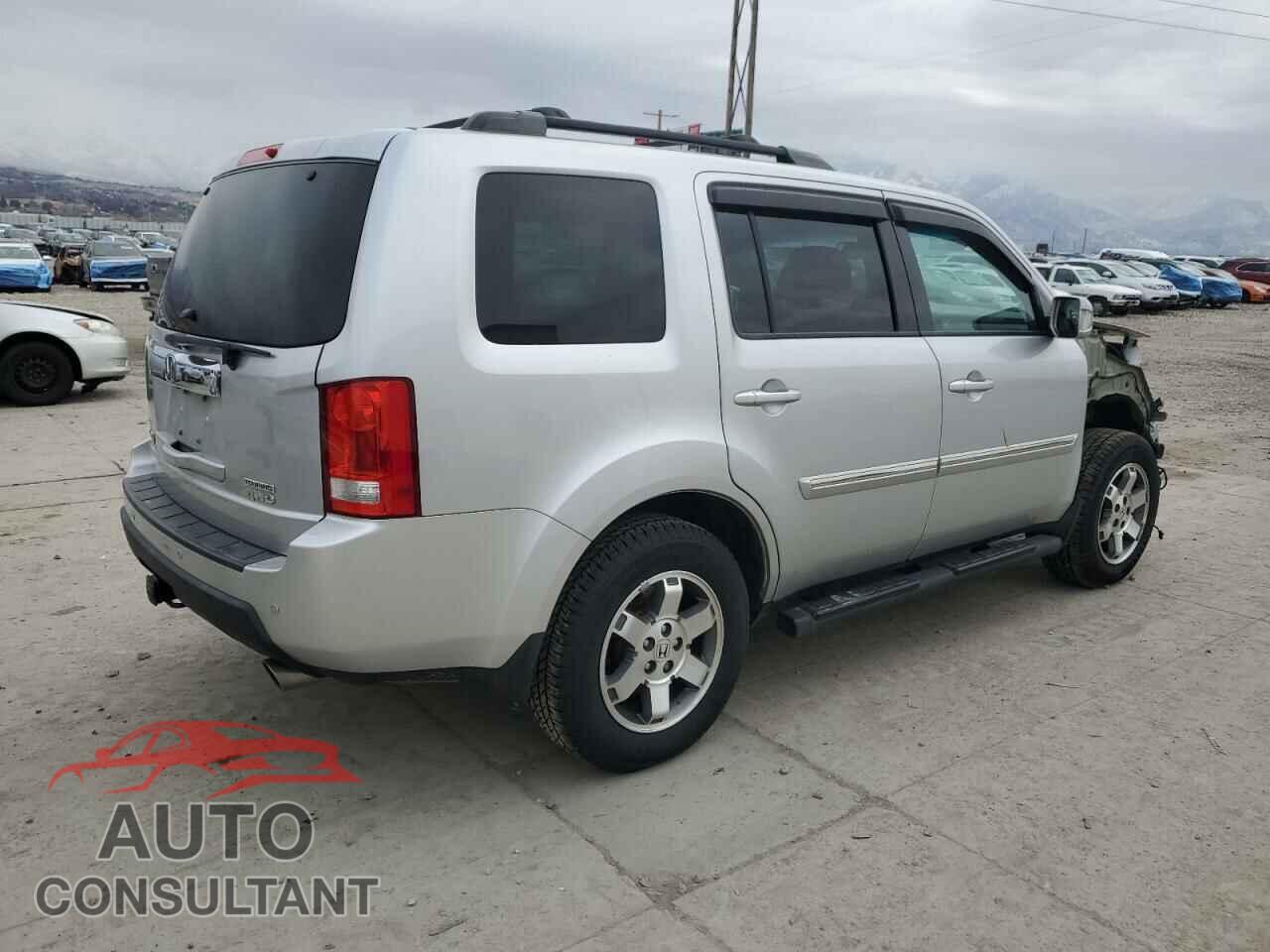 HONDA PILOT 2011 - 5FNYF4H99BB097523