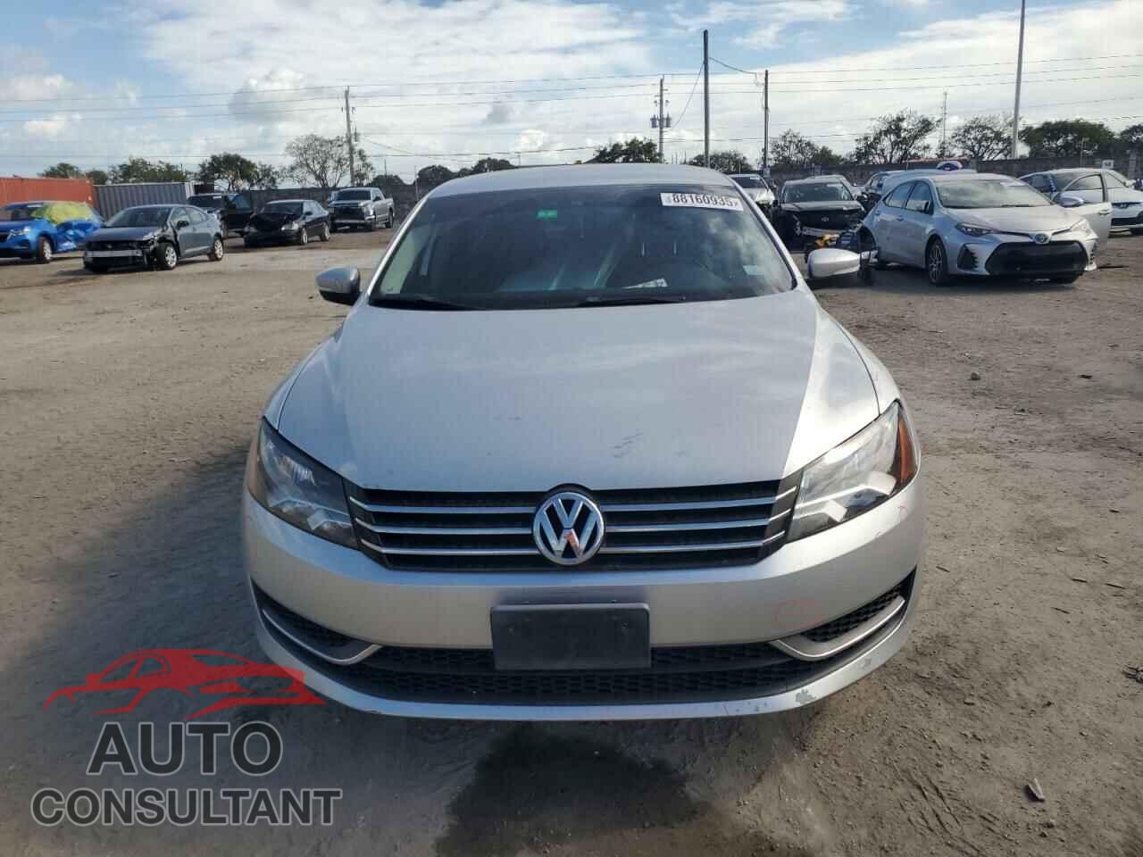 VOLKSWAGEN PASSAT 2014 - 1VWAP7A34EC008316