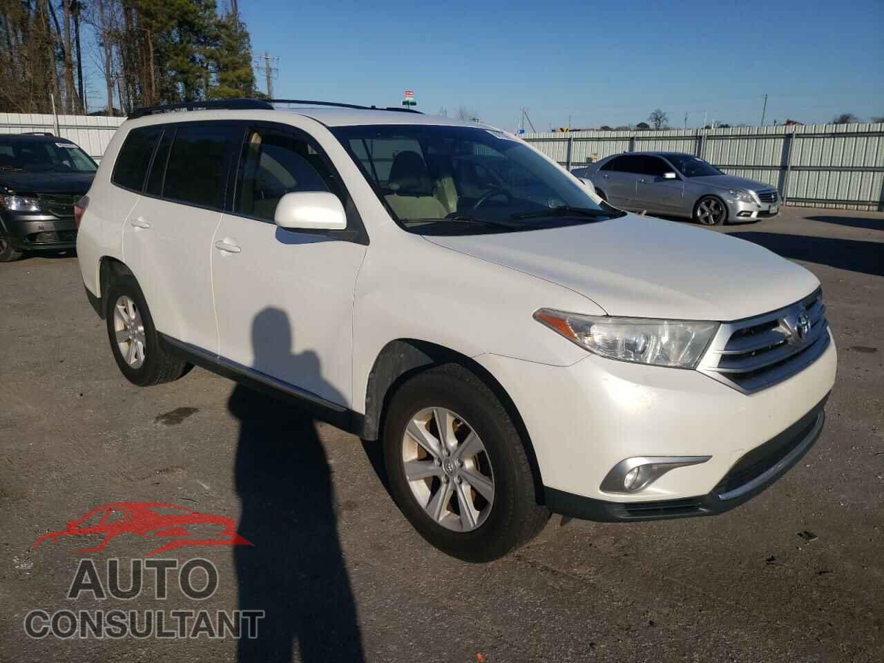 TOYOTA HIGHLANDER 2013 - 5TDZA3EH8DS033741