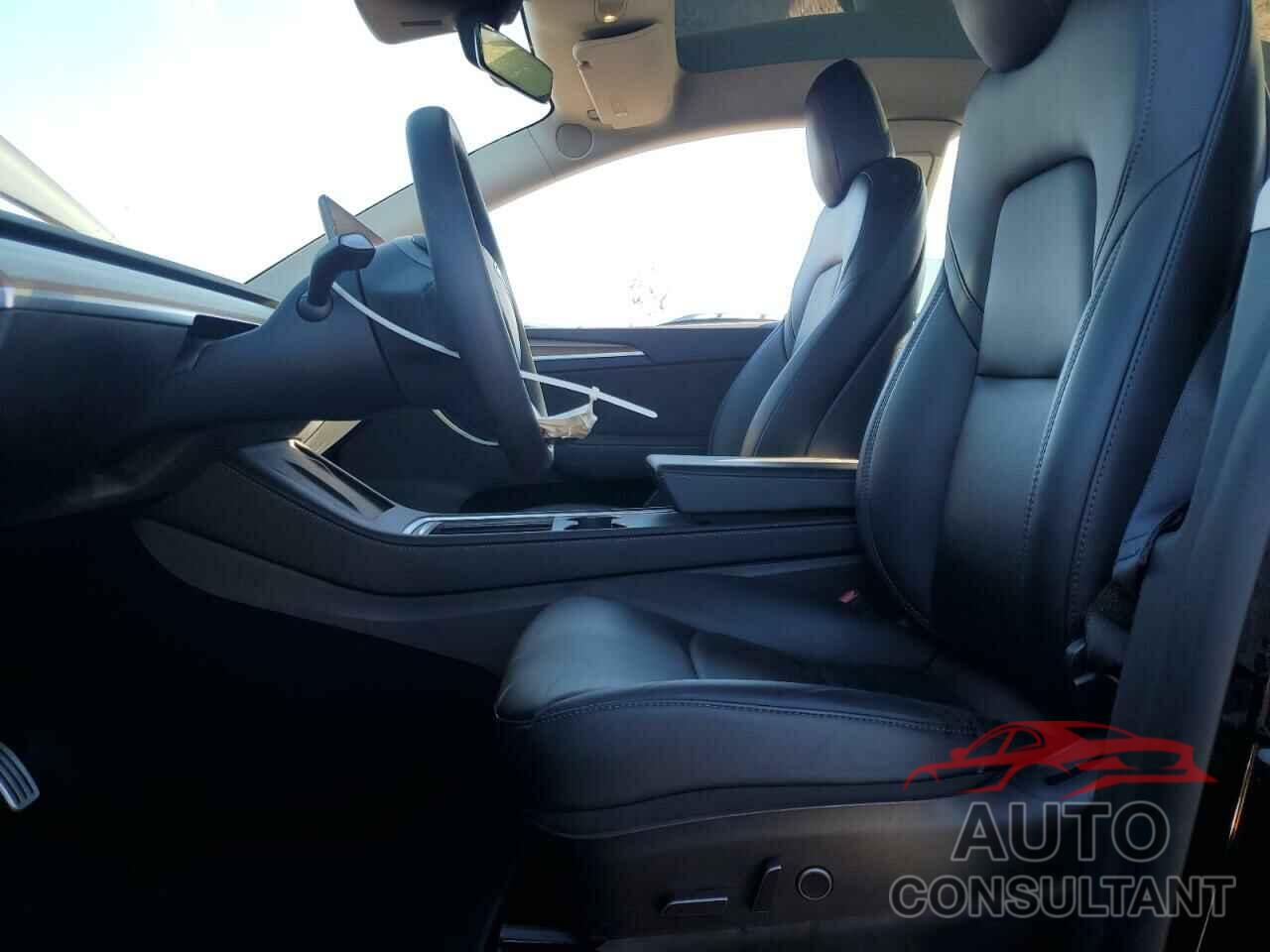 TESLA MODEL Y 2022 - 7SAYGDEF9NF547587