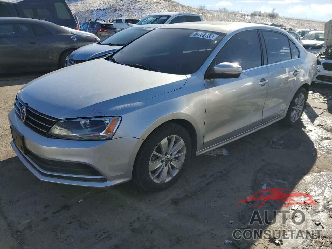 VOLKSWAGEN JETTA 2015 - 3VWD17AJ8FM290389