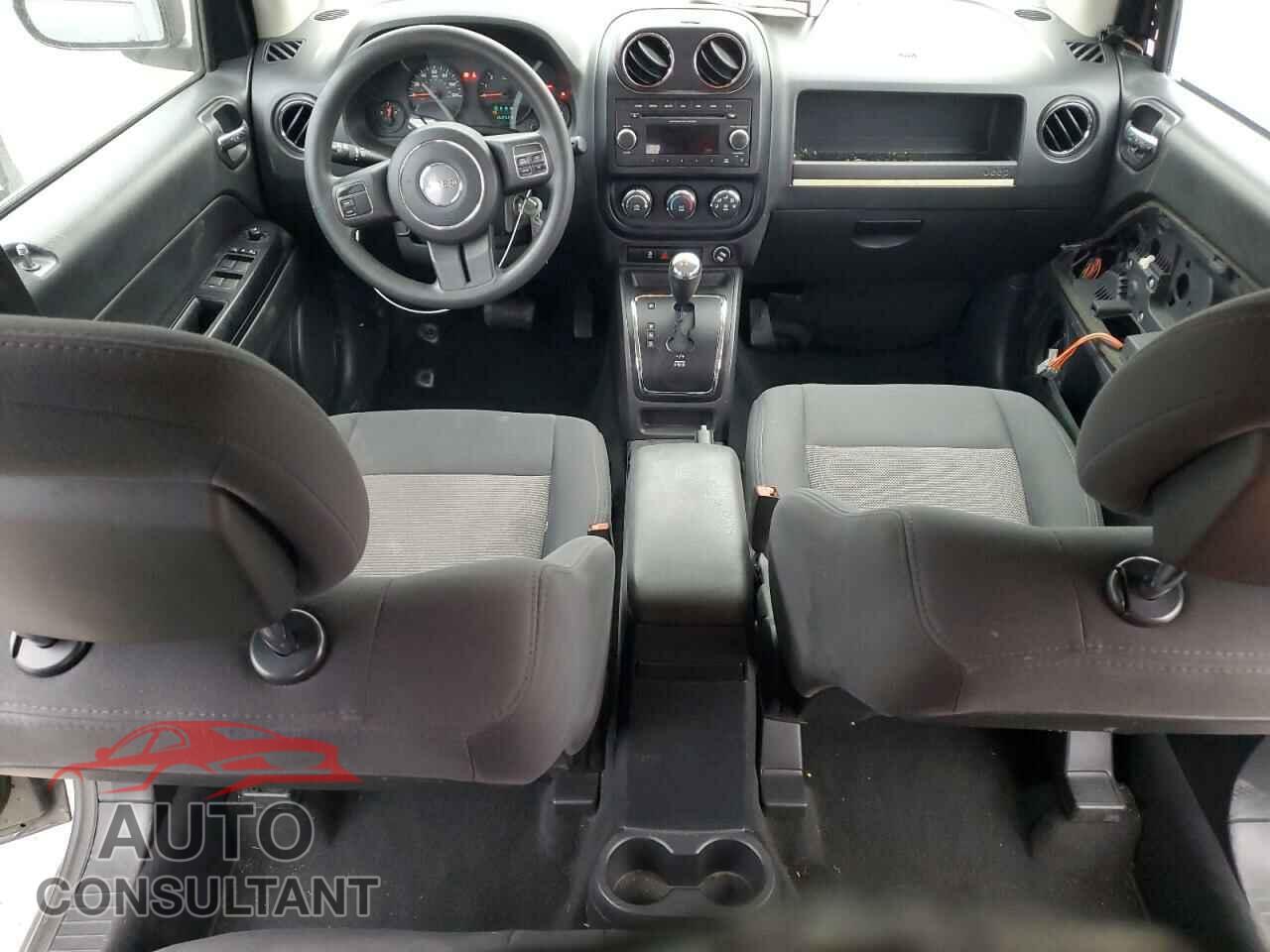 JEEP COMPASS 2012 - 1C4NJCBA4CD523223