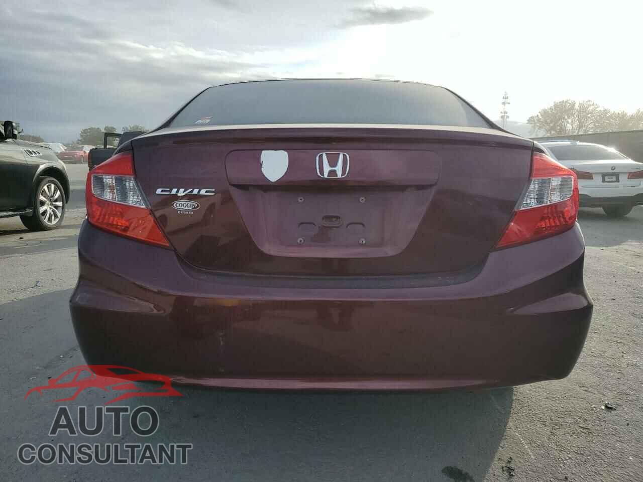 HONDA CIVIC 2012 - 19XFB2F80CE060174