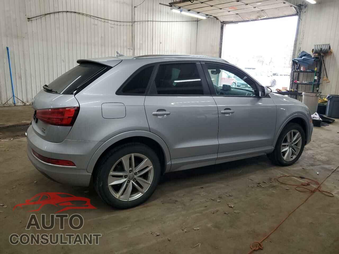 AUDI Q3 2017 - WA1ECCFS8HR003432