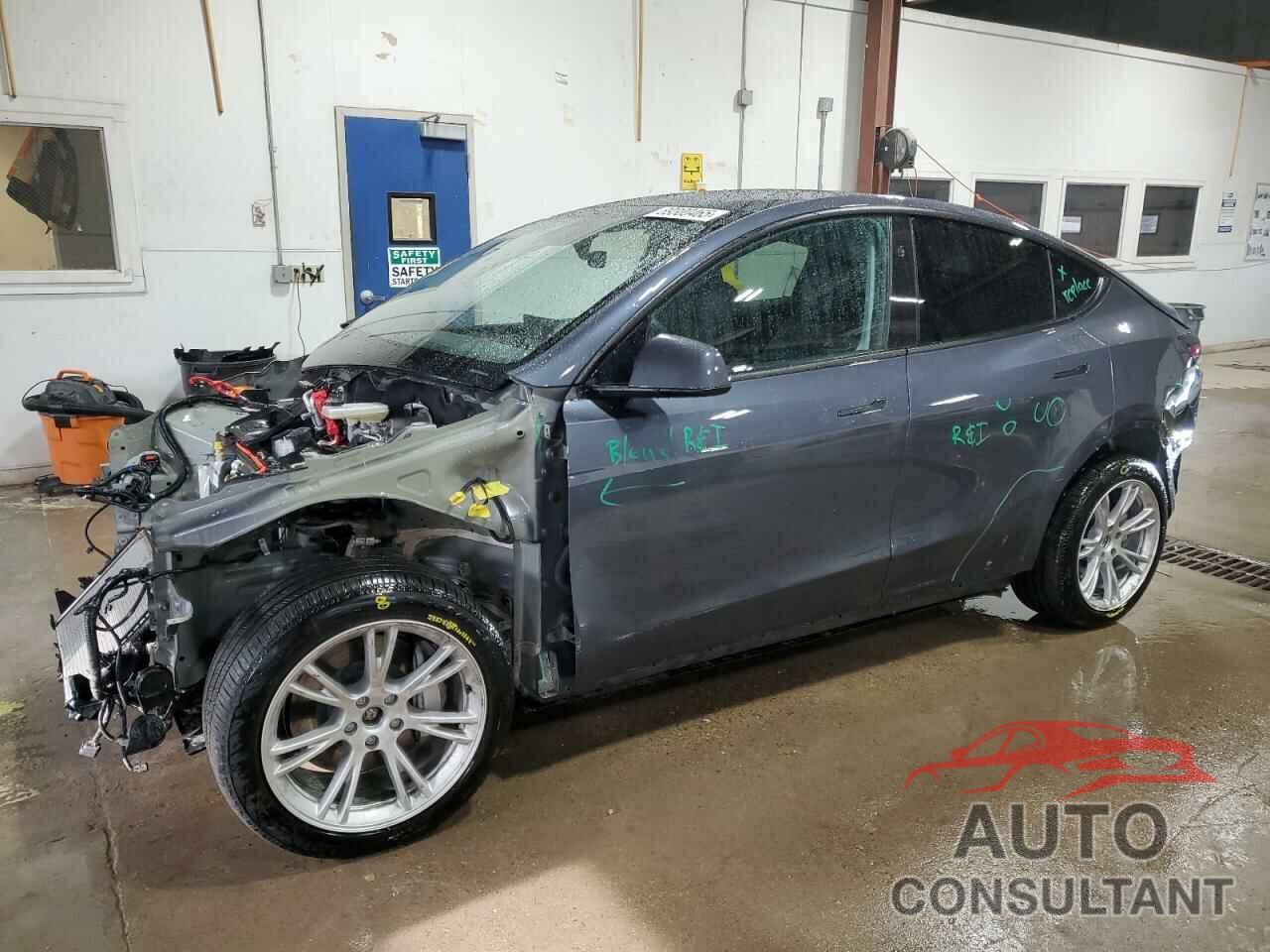 TESLA MODEL Y 2023 - 7SAYGDEE0PA200723