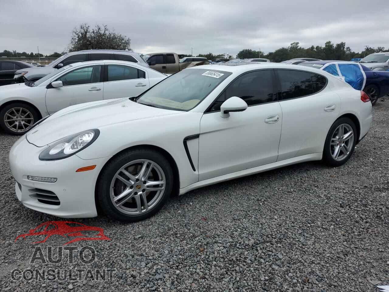 PORSCHE PANAMERA 2015 - WP0AA2A74FL007100