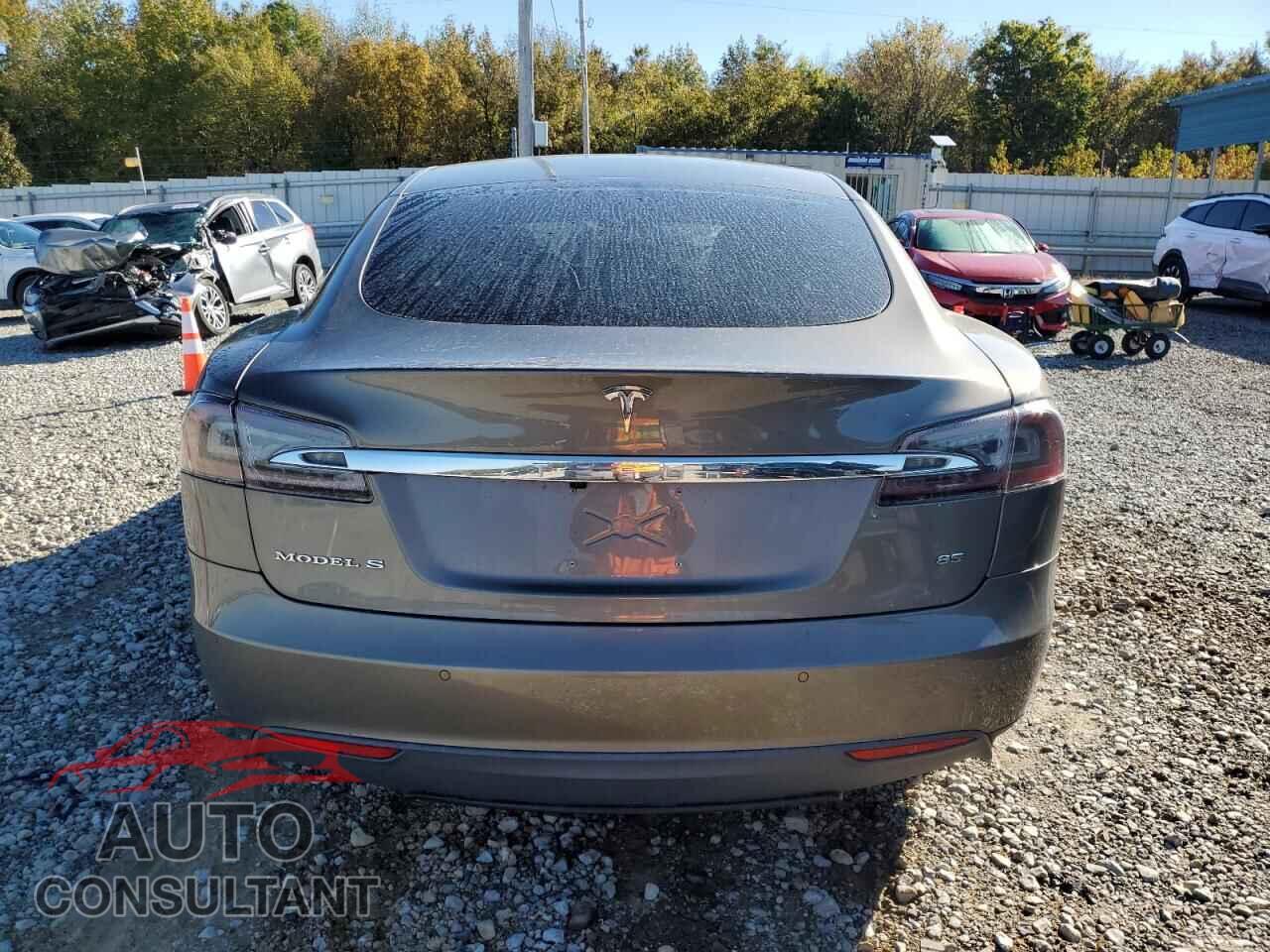 TESLA MODEL S 2015 - 5YJSA1E18FF101133