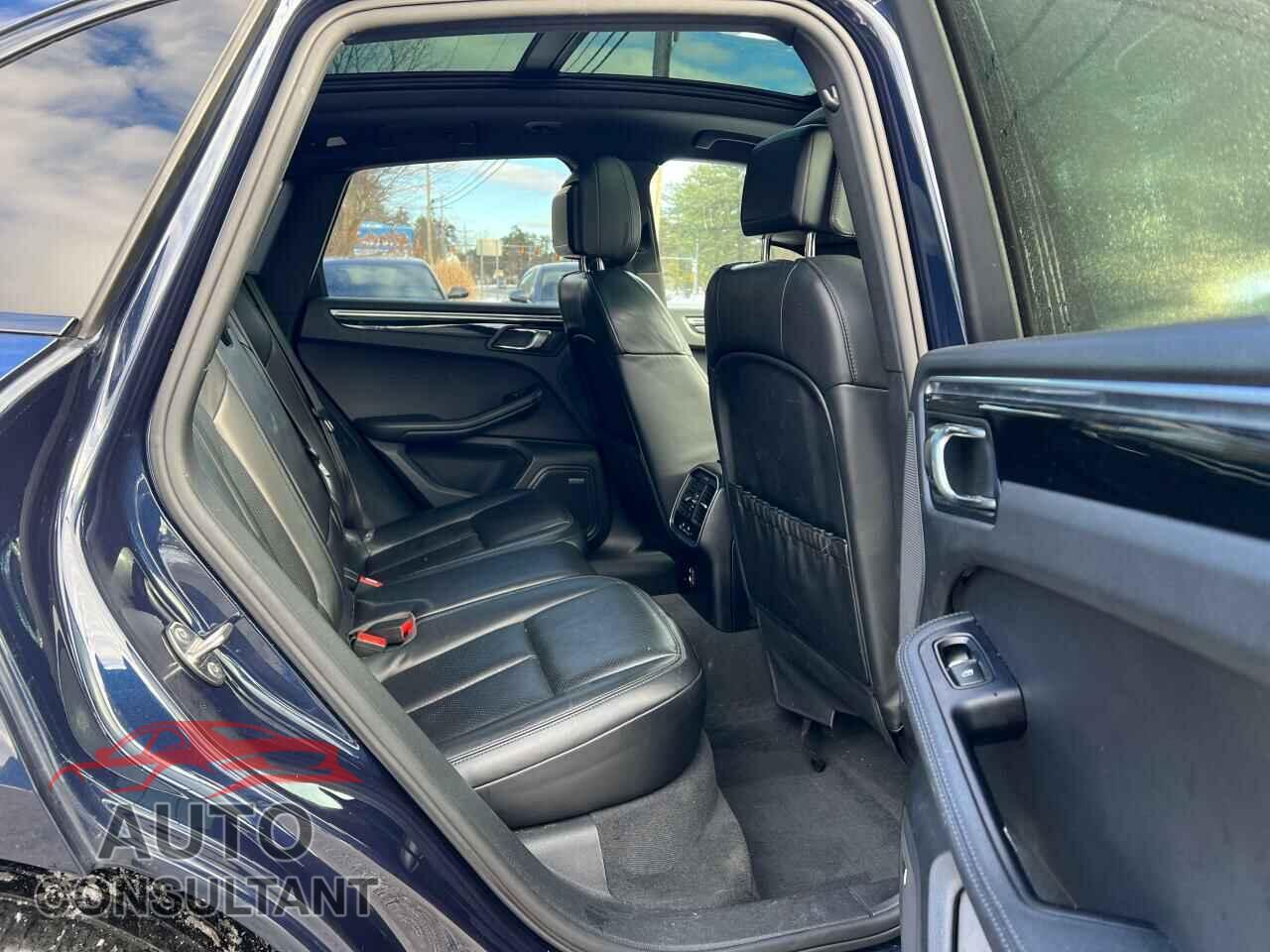 PORSCHE MACAN 2017 - WP1AA2A53HLB05390