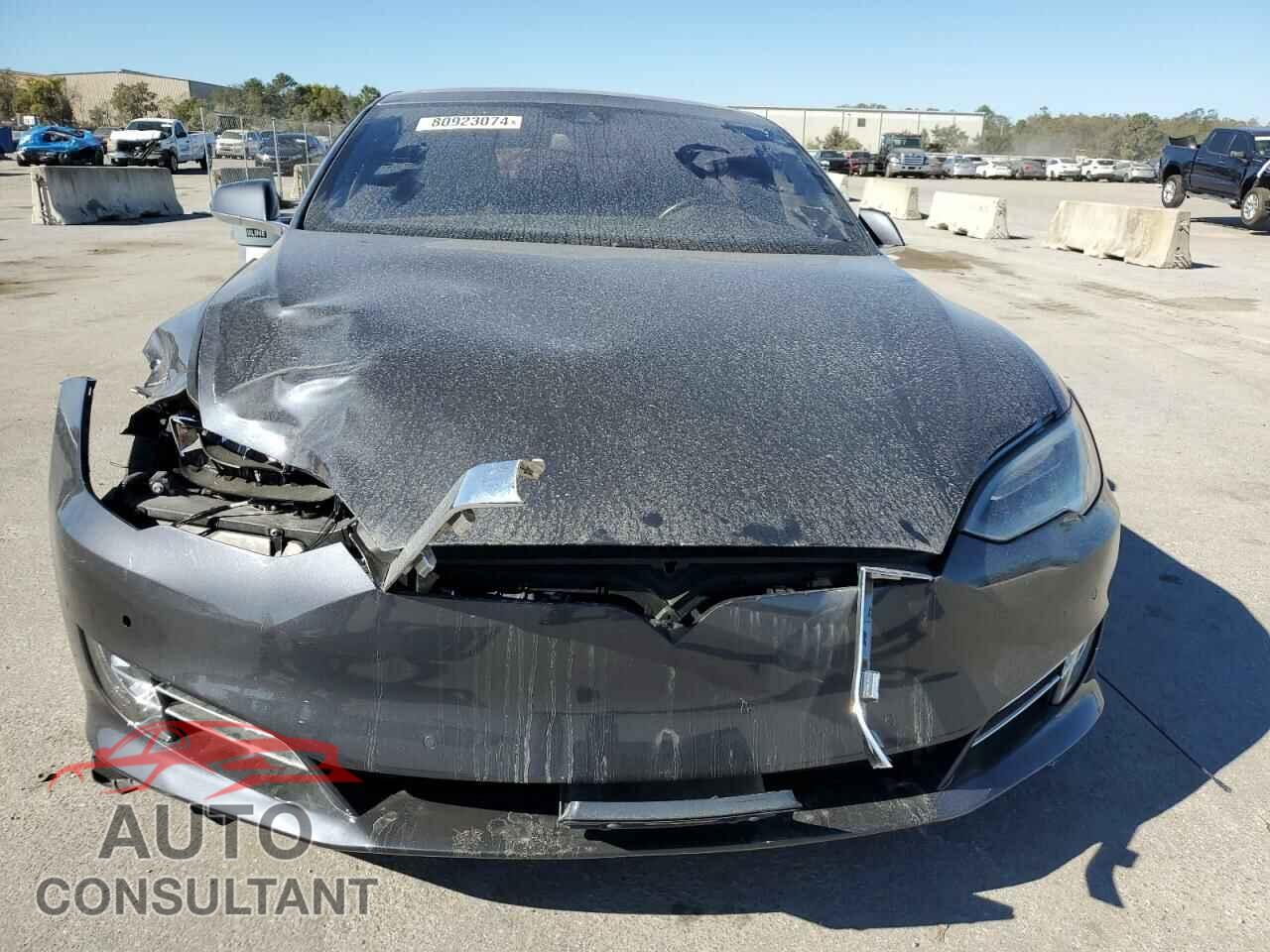 TESLA MODEL S 2016 - 5YJSA1E10GF160162
