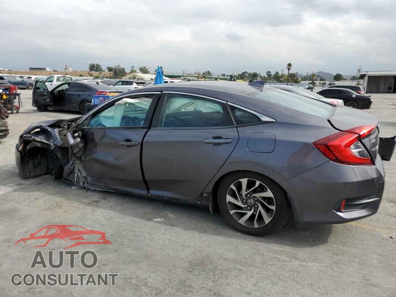 HONDA CIVIC 2017 - 2HGFC2F73HH538590