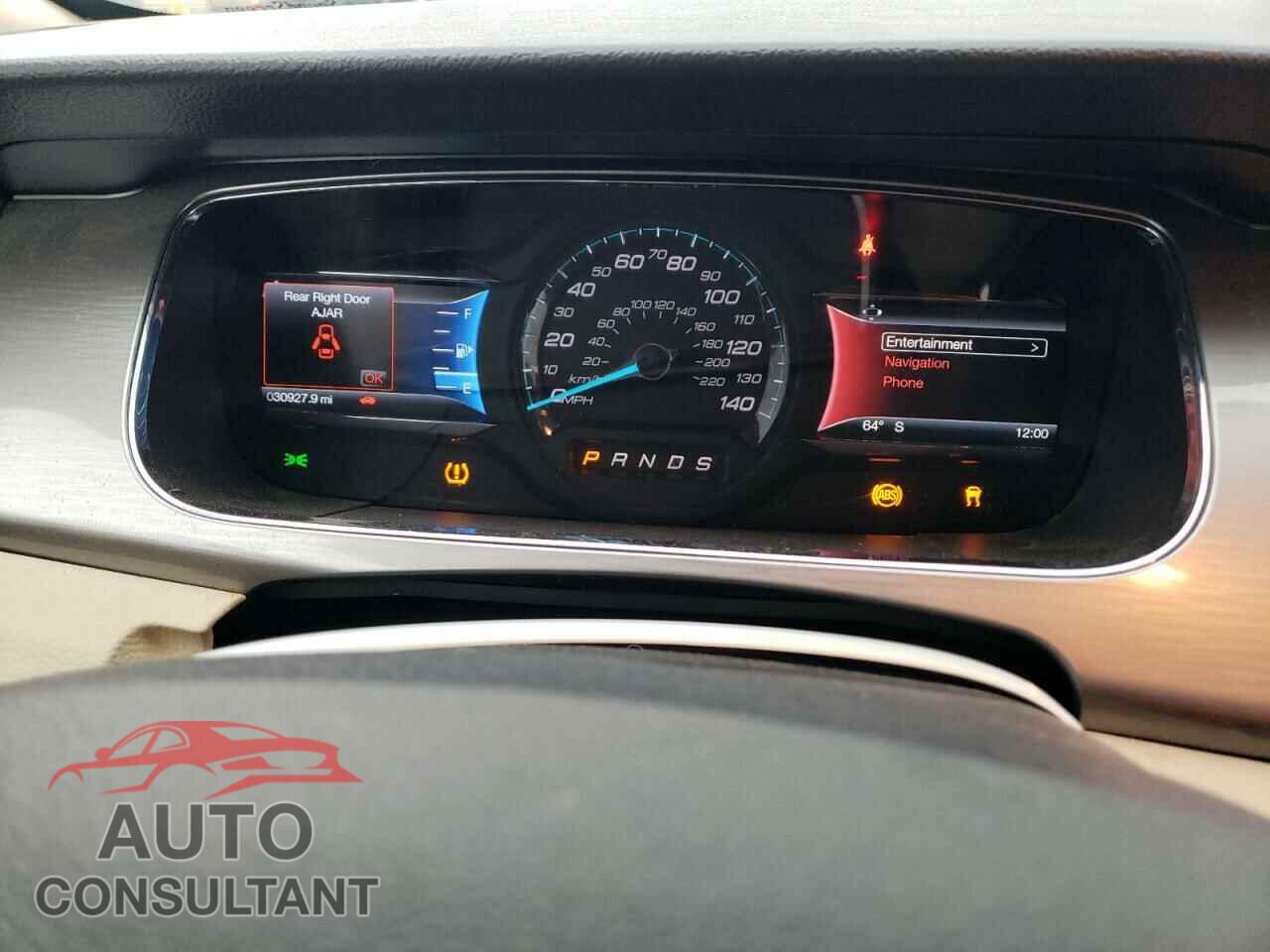 FORD TAURUS 2017 - 1FAHP2E84HG127433