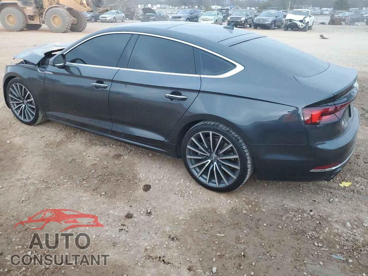 AUDI A5 2019 - WAUBNCF51KA044484
