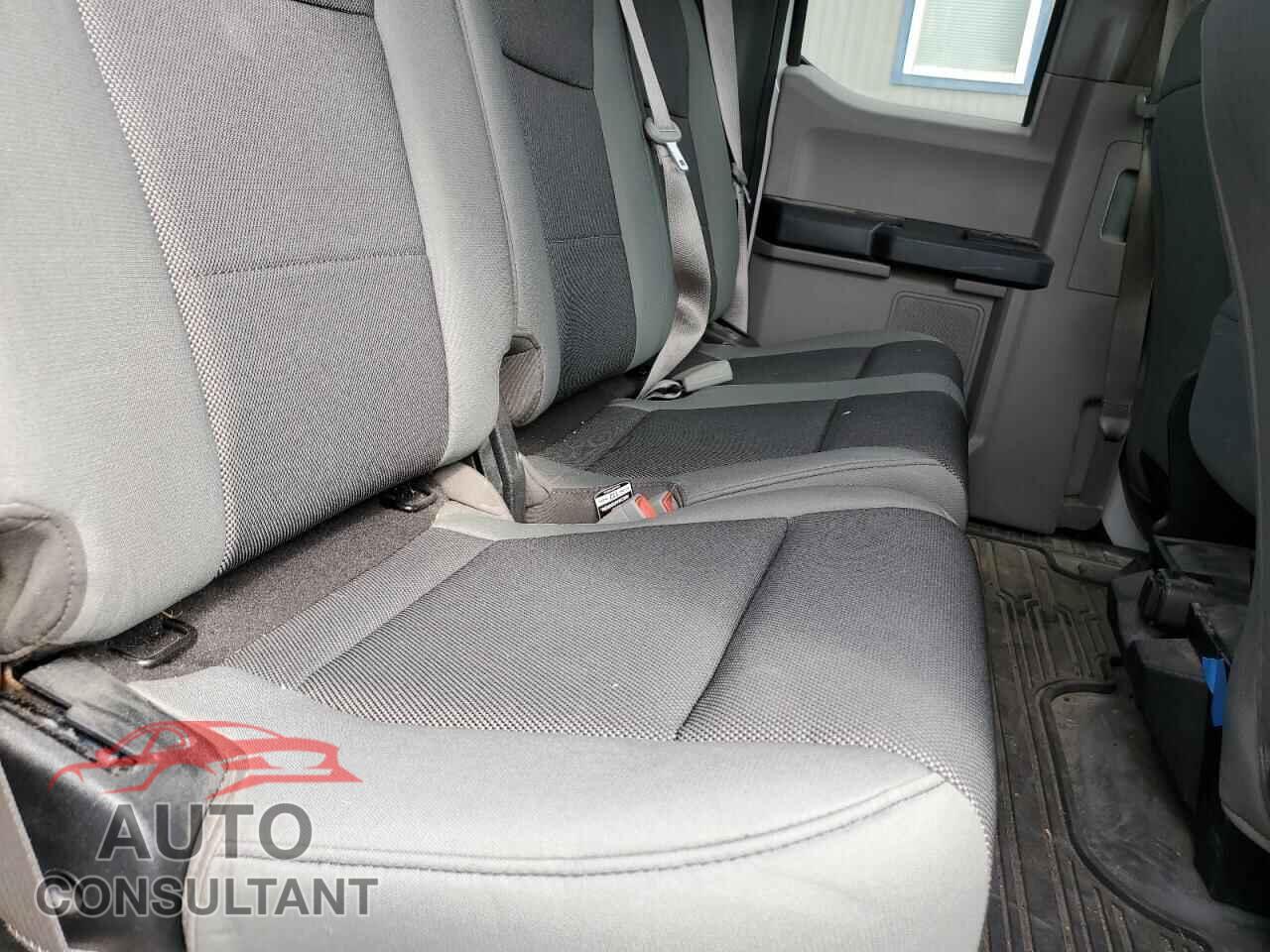 FORD F-150 2018 - 1FTFX1E55JFE54677
