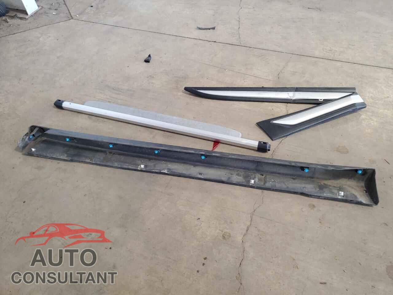 MITSUBISHI OUTLANDER 2020 - JA4AD2A34LZ044767