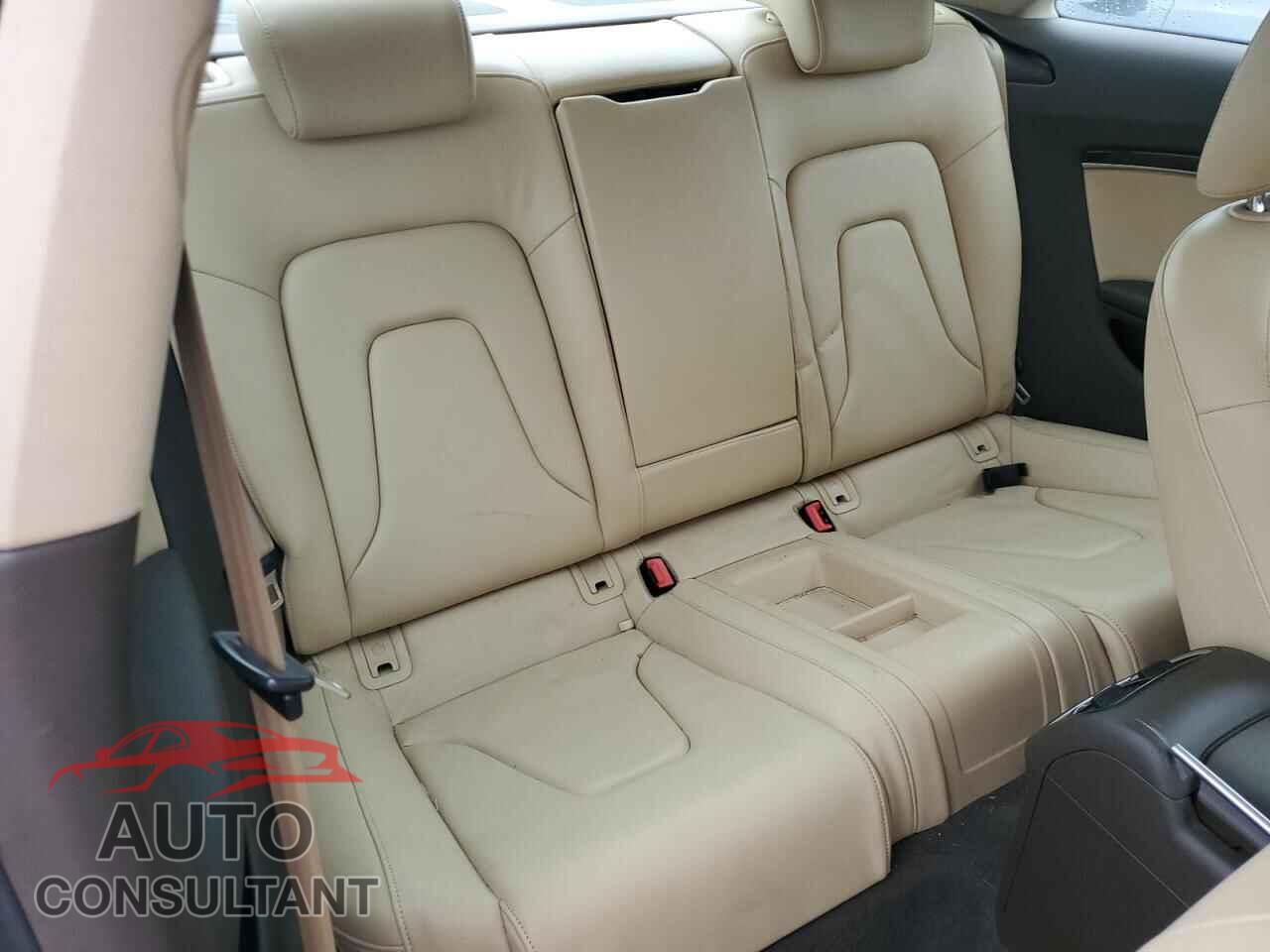 AUDI A5 2013 - WAULFAFR5DA036562