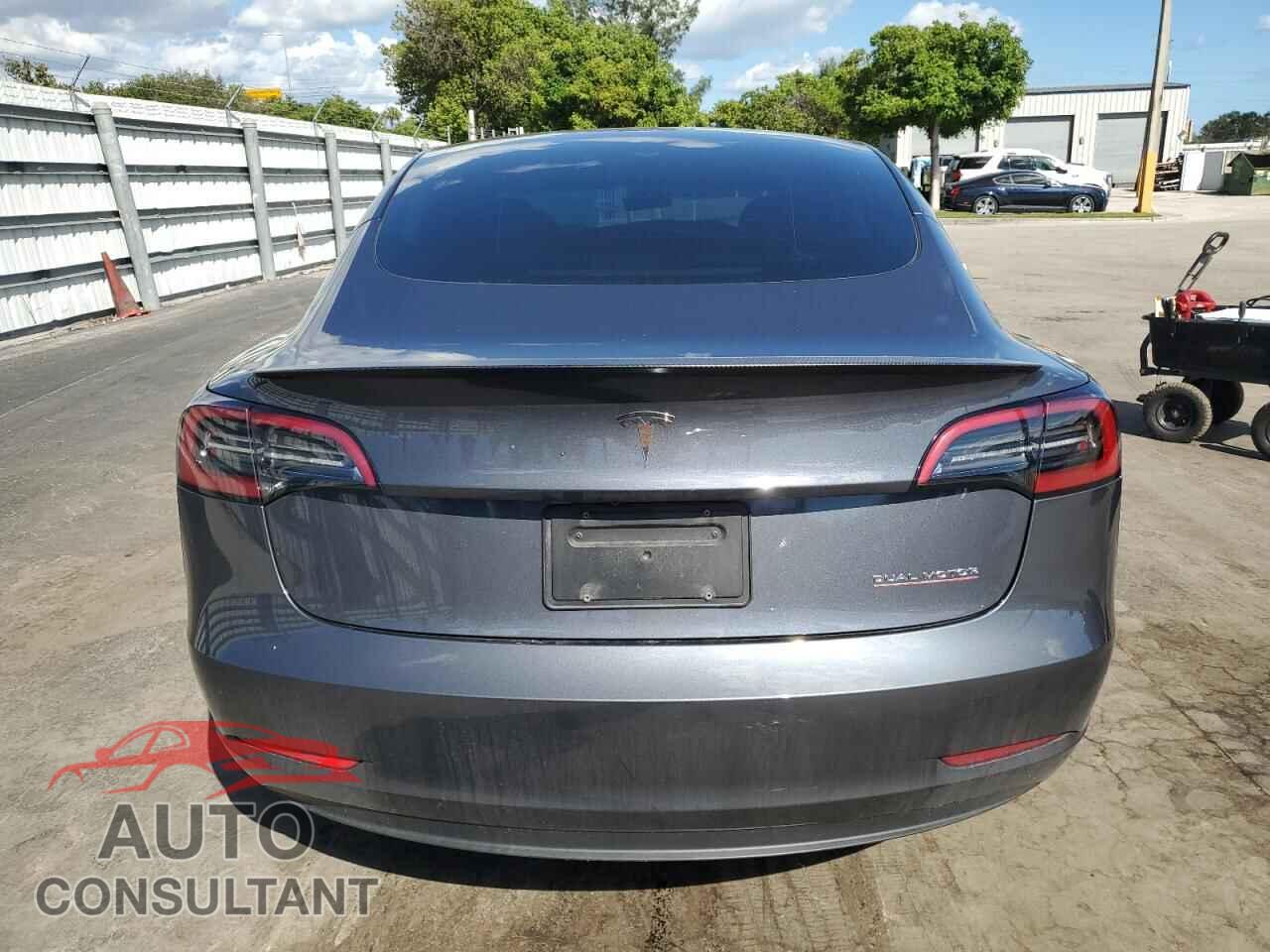 TESLA MODEL 3 2023 - 5YJ3E1ECXPF623841
