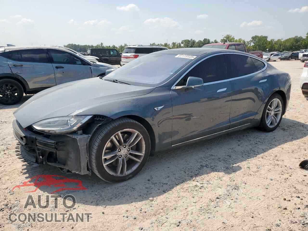 TESLA MODEL S 2013 - 5YJSA1CN0DFP27682