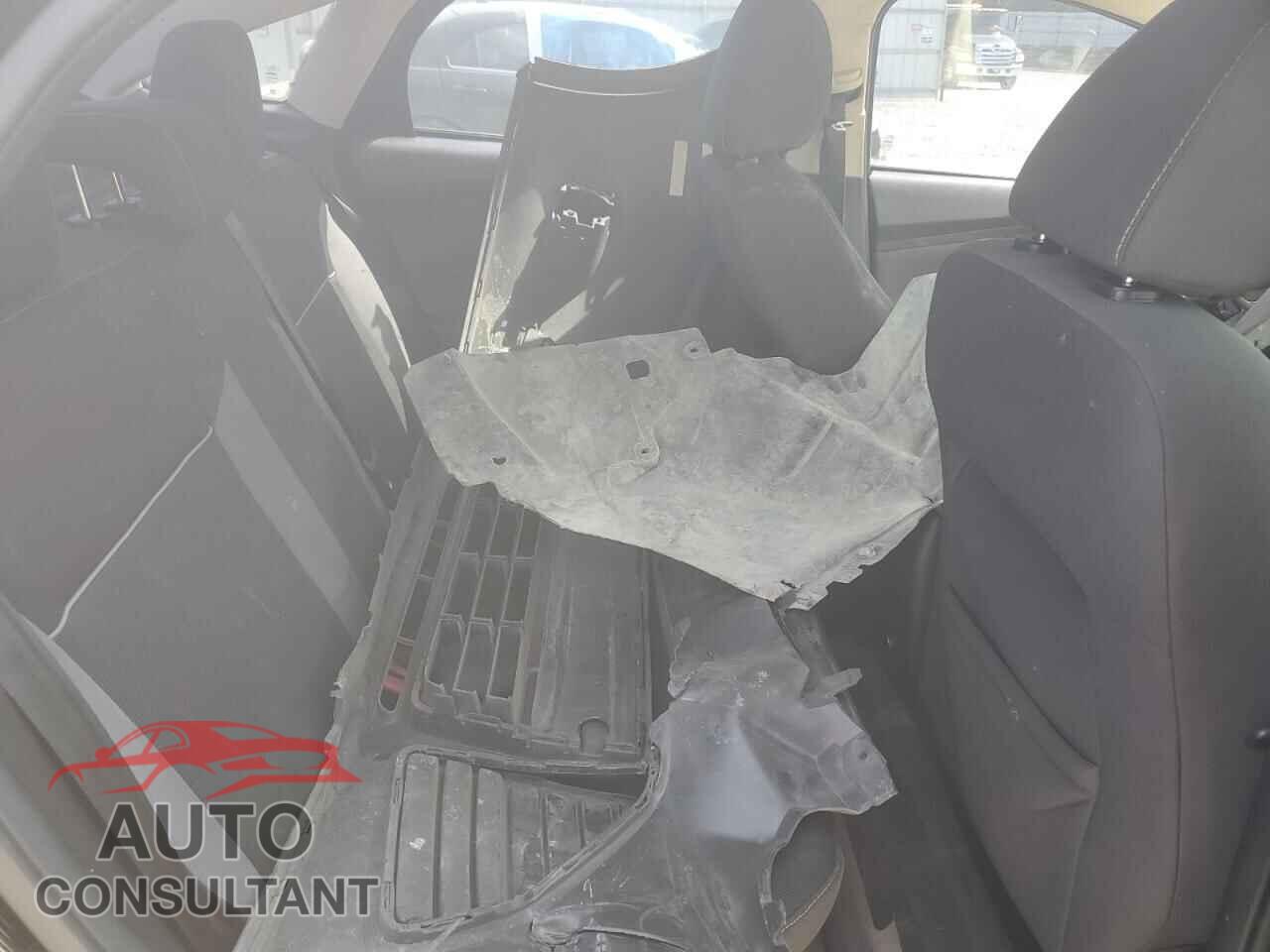 FORD FOCUS 2014 - 1FADP3F26EL204708