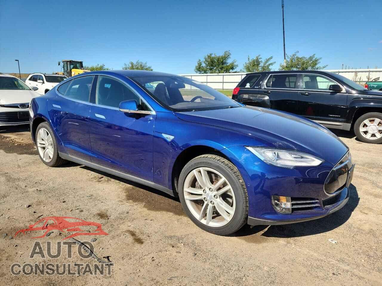 TESLA MODEL S 2015 - 5YJSA1E27FF120006