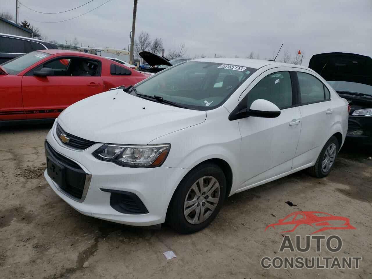 CHEVROLET SONIC 2017 - 1G1JB5SH6H4176563