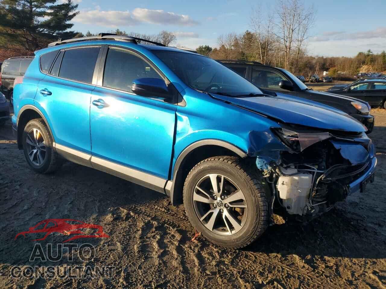 TOYOTA RAV4 2017 - JTMRFREV7HD200053