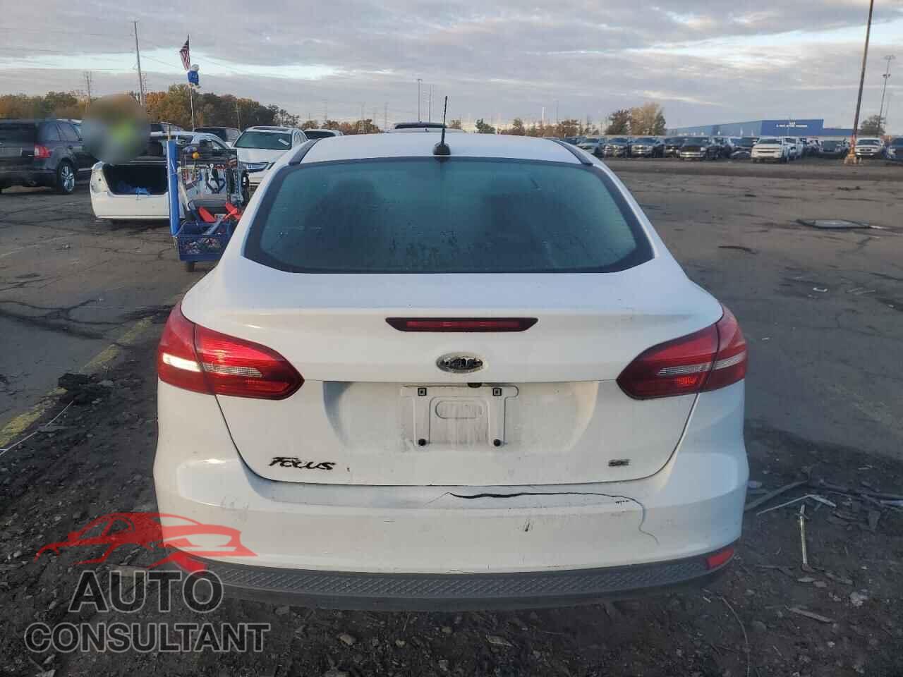 FORD FOCUS 2017 - 1FADP3F29HL307335