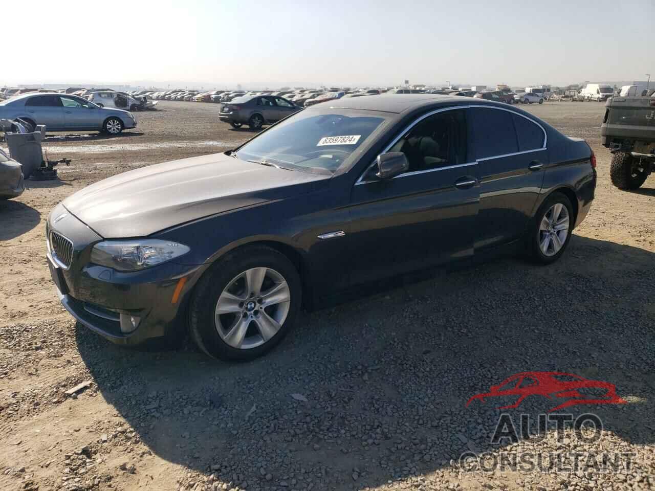 BMW 5 SERIES 2013 - WBAXG5C55DDY37658
