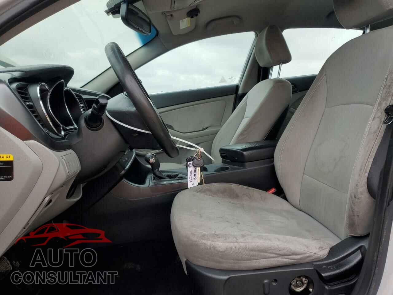 KIA OPTIMA 2013 - KNAGM4A70D5392120