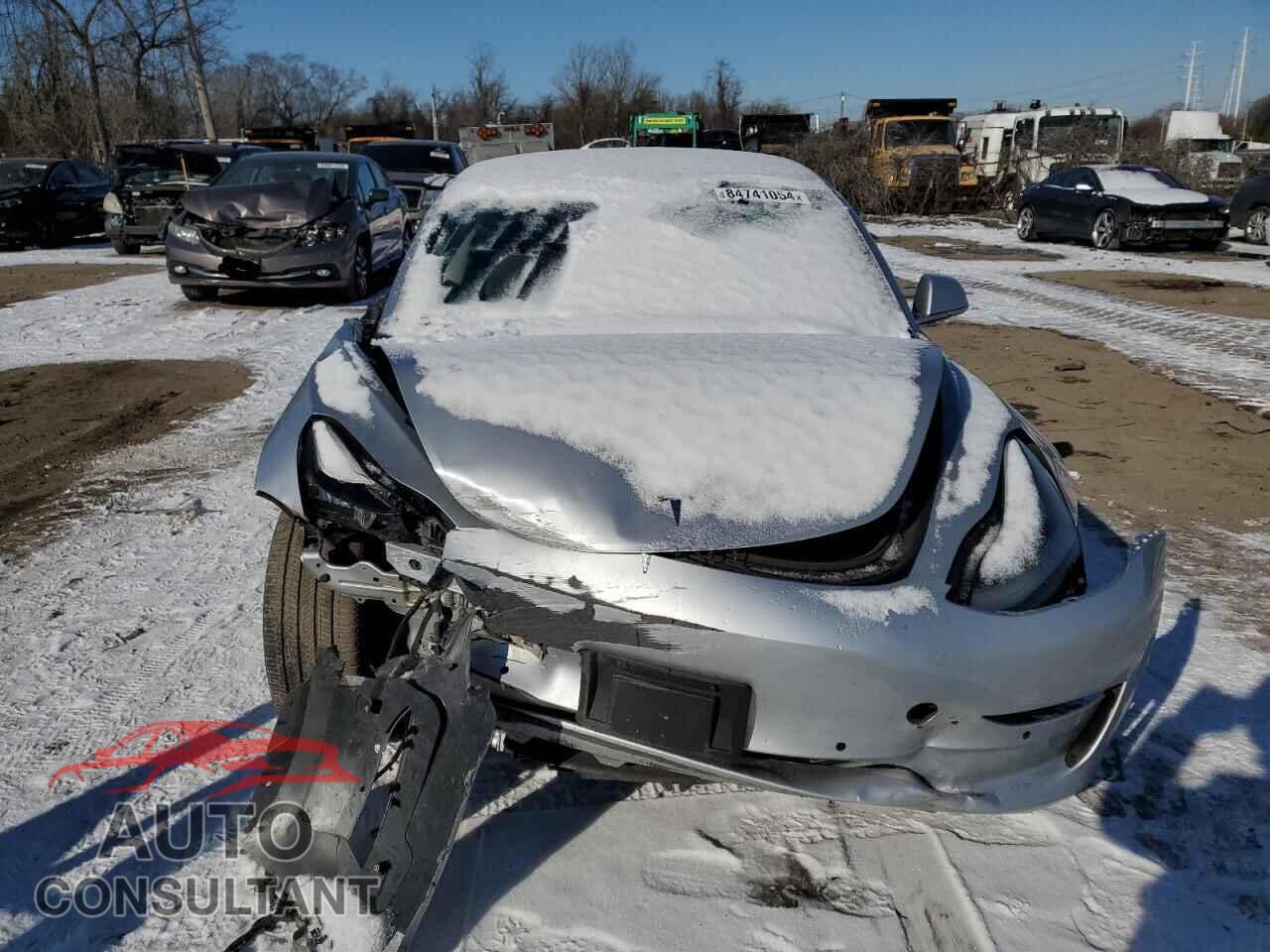 TESLA MODEL 3 2018 - 5YJ3E1EA0JF041186