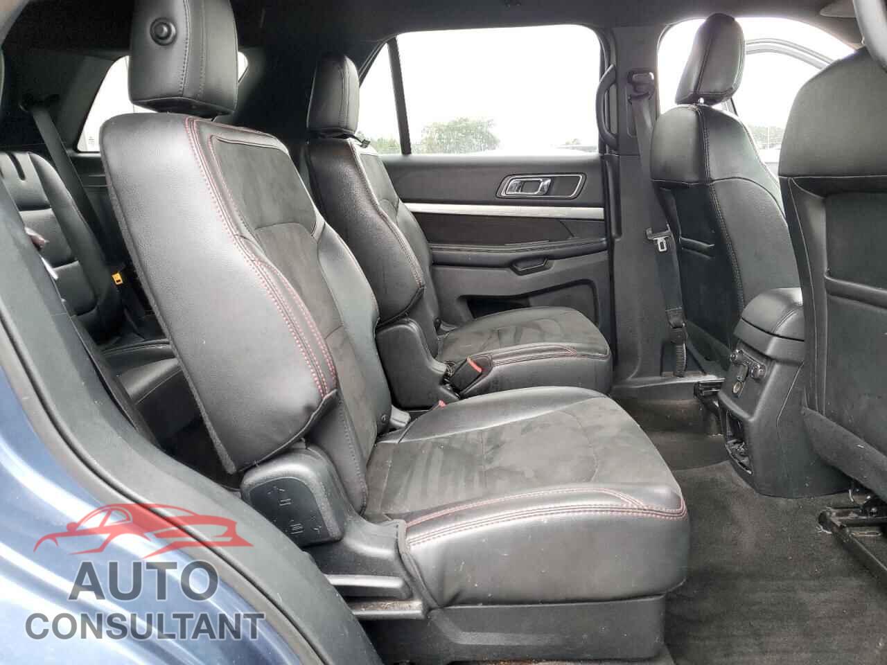 FORD EXPLORER 2018 - 1FM5K7D83JGB15172
