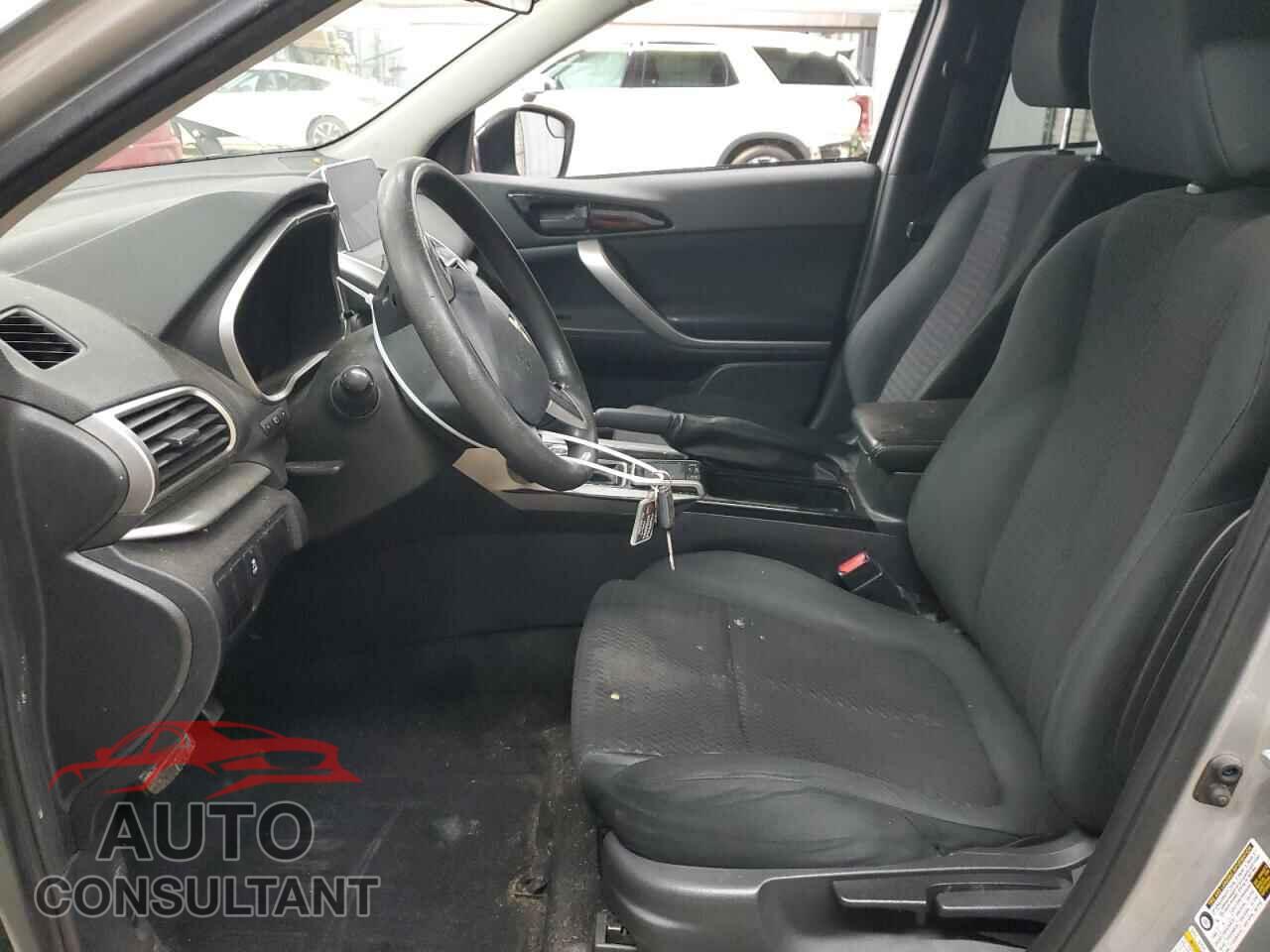 MITSUBISHI ECLIPSE 2018 - JA4AT4AA8JZ065552