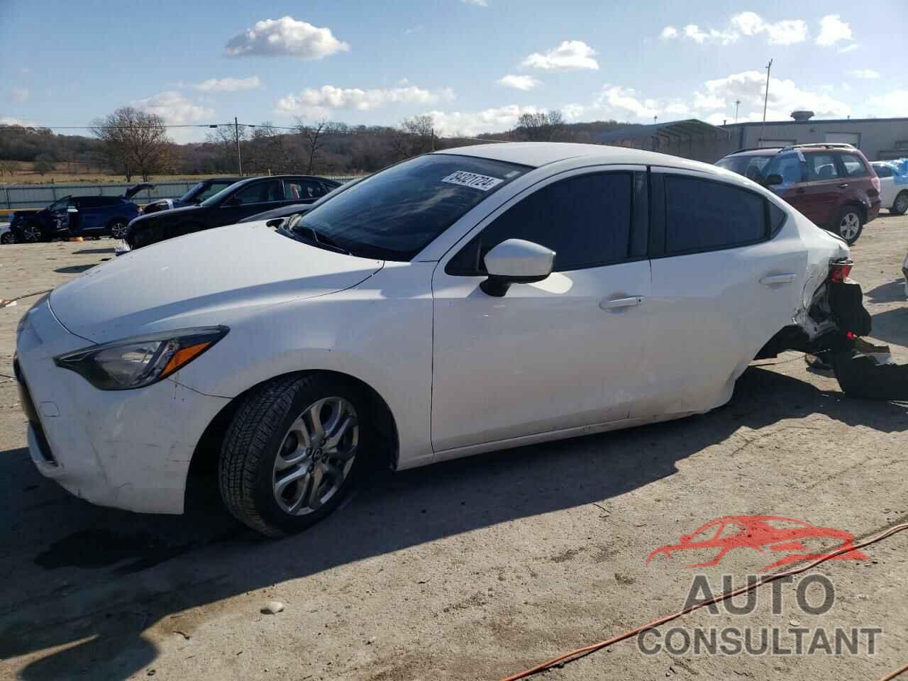 TOYOTA YARIS 2017 - 3MYDLBYV7HY192329