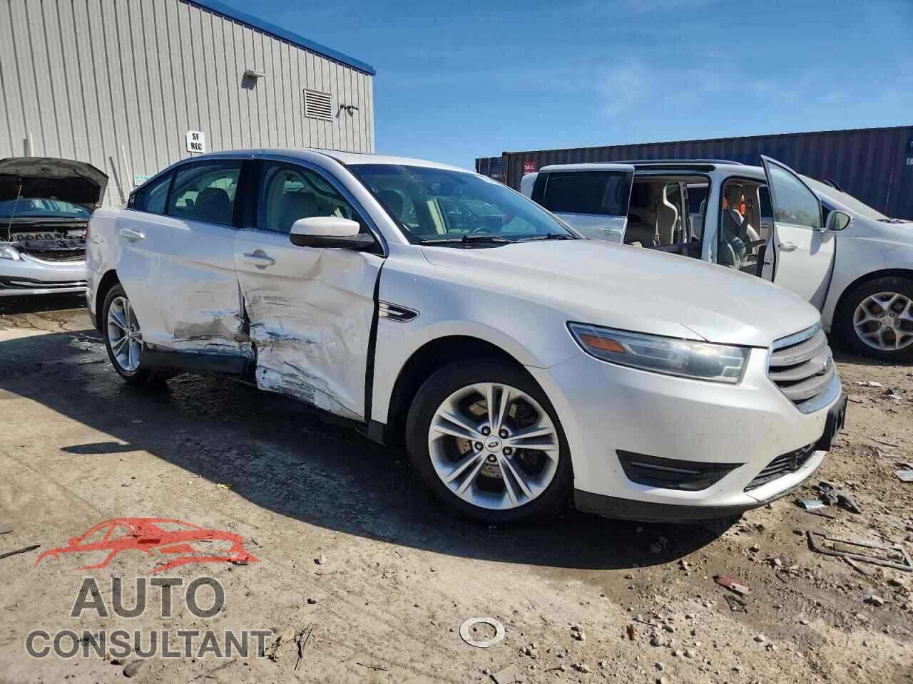 FORD TAURUS 2014 - 1FAHP2E82EG119178