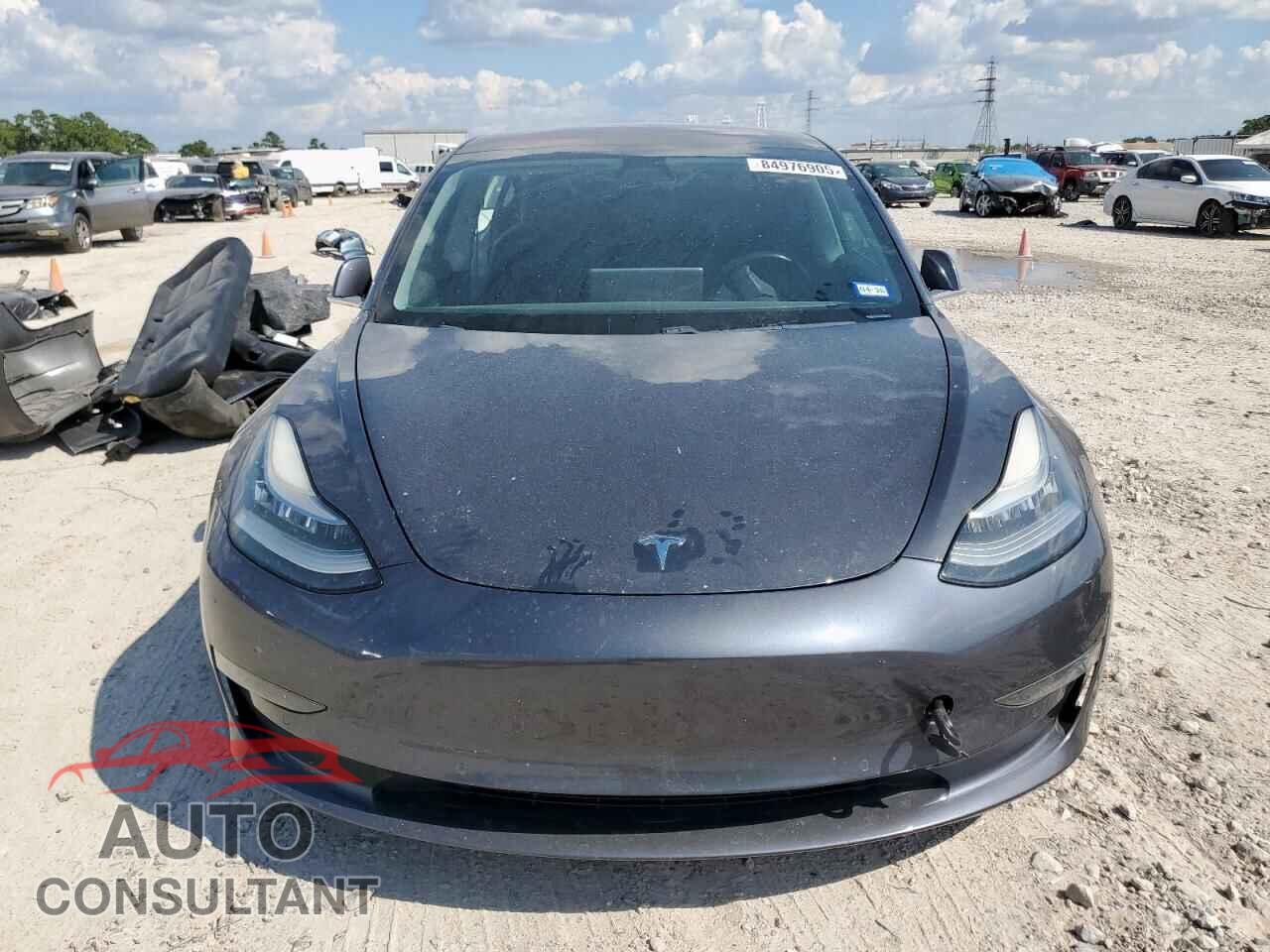 TESLA MODEL 3 2018 - 5YJ3E1EB9JF114323