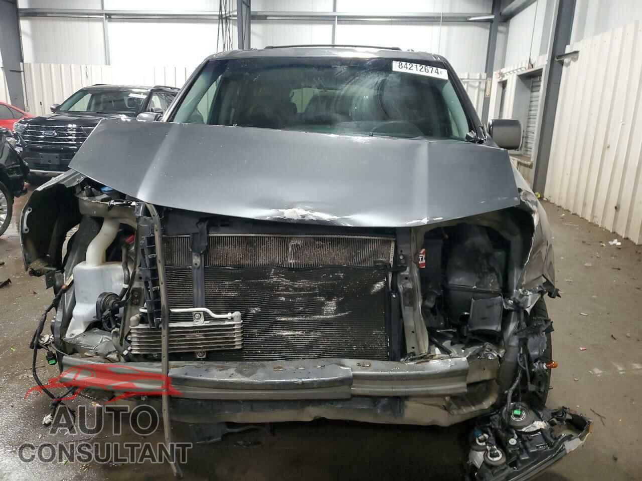 HONDA PILOT 2011 - 5FNYF4H48BB055882