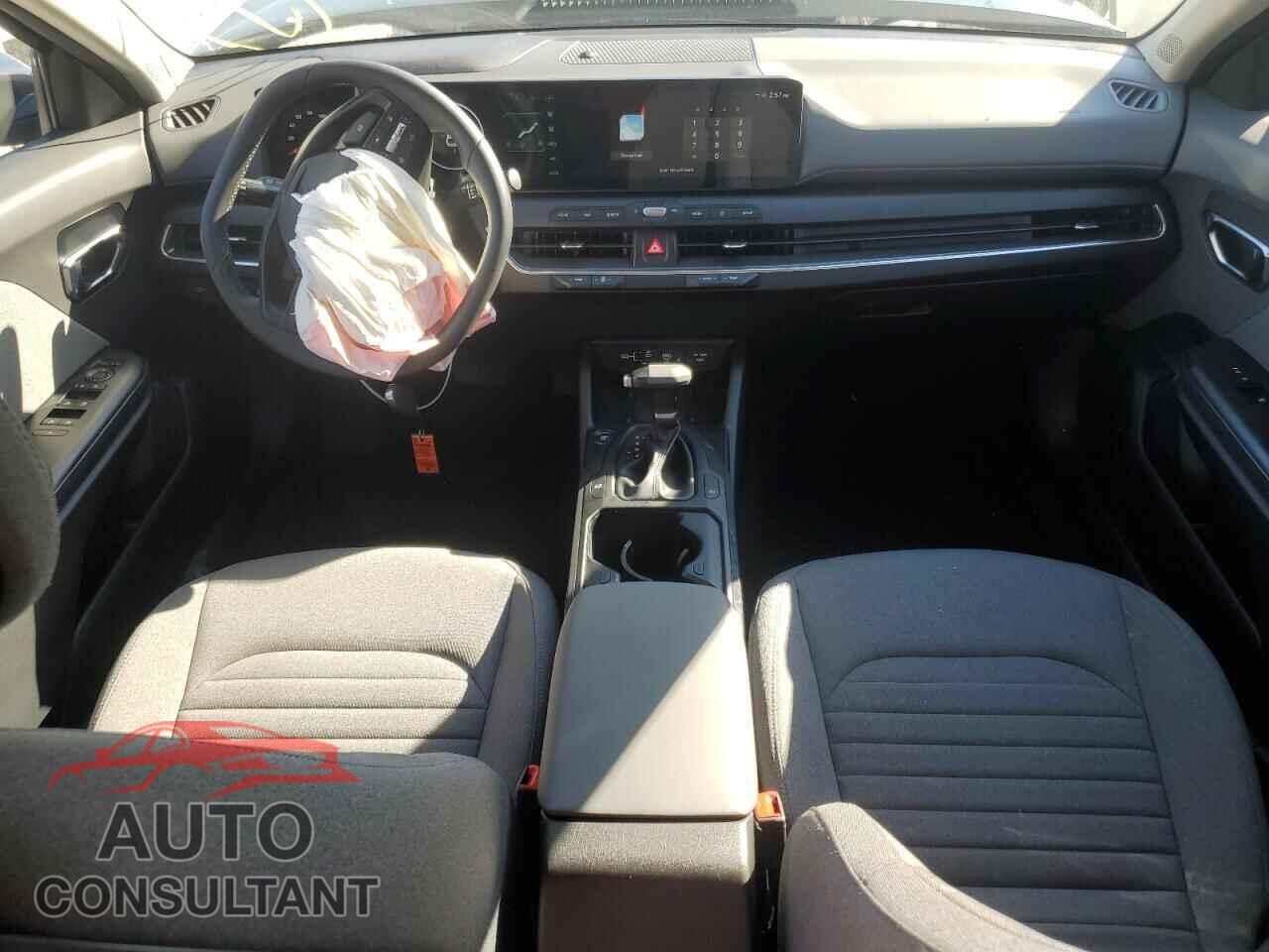 KIA K4 EX 2025 - 3KPFU4DE3SE166230