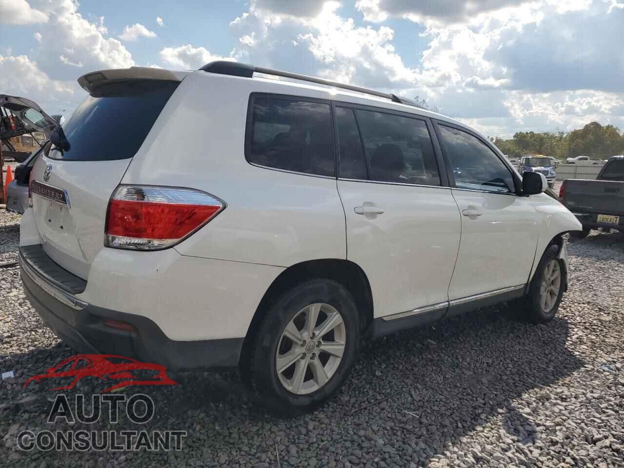 TOYOTA HIGHLANDER 2011 - 5TDZK3EH8BS037363