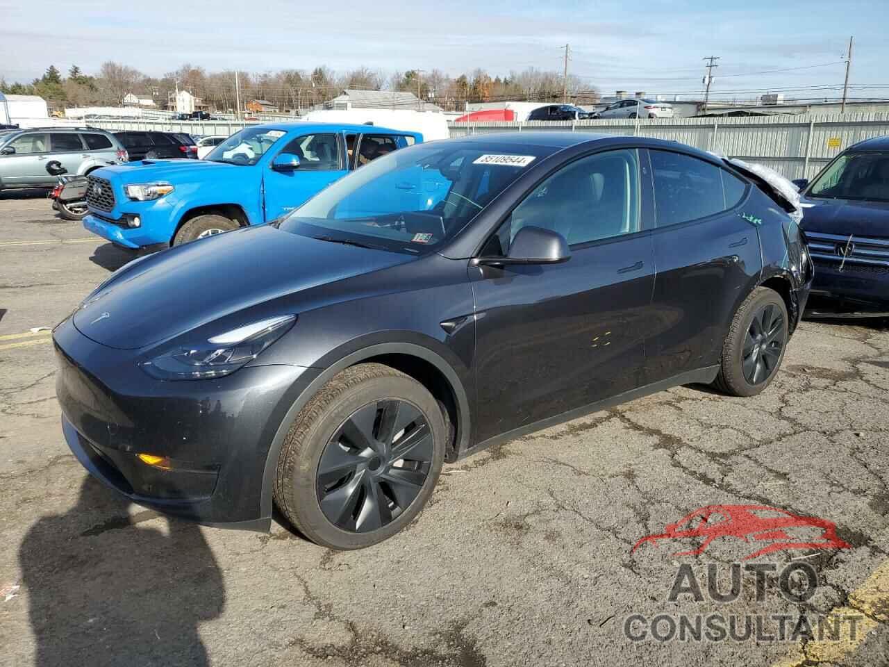 TESLA MODEL Y 2024 - 7SAYGDED0RF121274