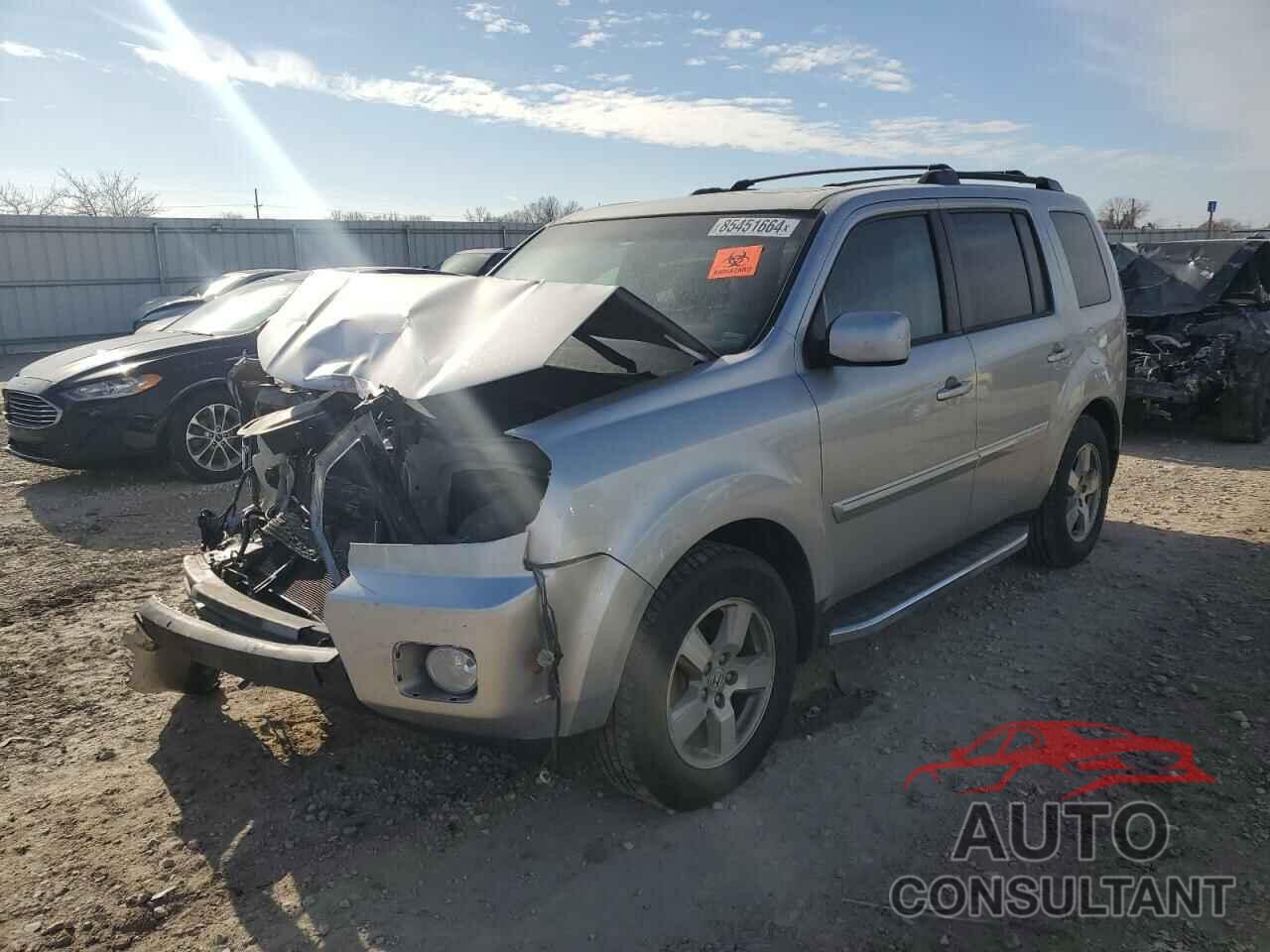 HONDA PILOT 2011 - 5FNYF4H52BB061024