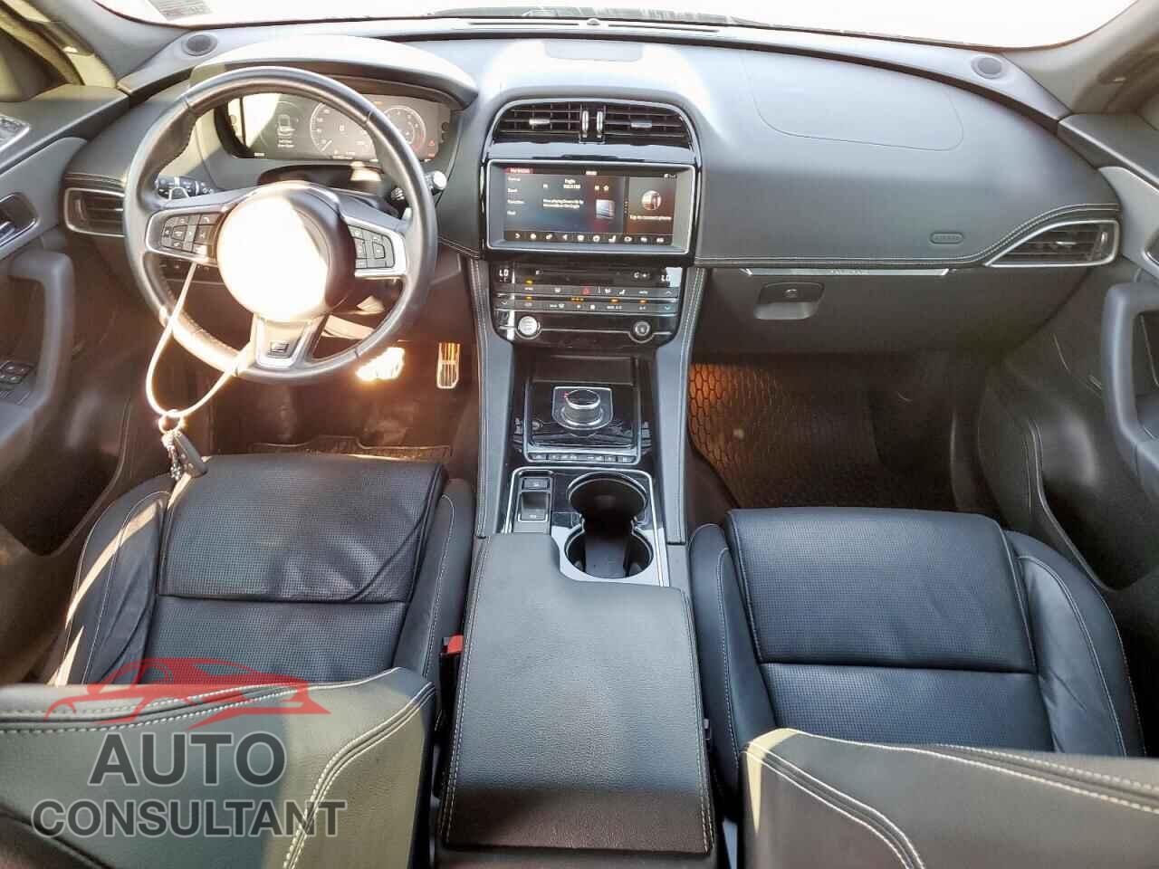 JAGUAR F-PACE 2017 - SADCM2BV6HA893372